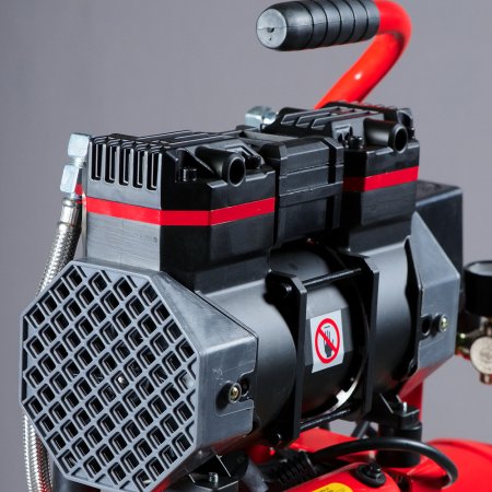 Компрессор безмасляный малошумный FUBAG Свободный Воздух (Free Air) 170/9/1.5 S в Челябинске фото